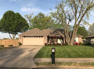 1601 S Beth Dr, Rogers, AR 72758