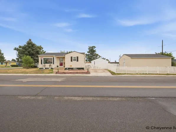 919 Hot Springs Ave, Cheyenne, WY 82001