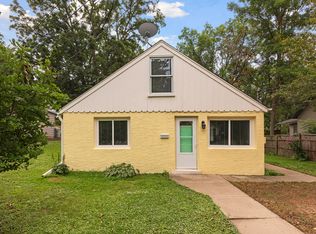 322 Academy Ave, Excelsior, MN 55331