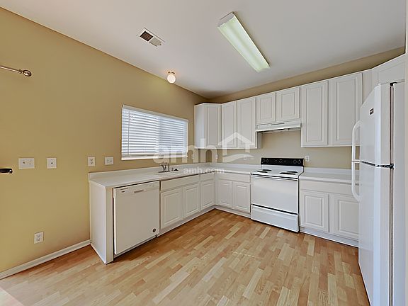 3rd image of 9595 Canberra Dr