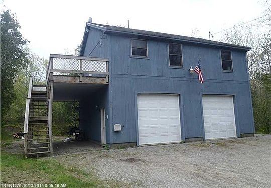 2nd image of 598 Main Rd