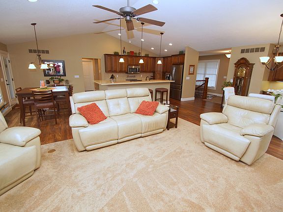 5th image of 2023 E 58th St