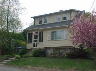 1 Fairlawn Ave, Burlington, MA 01803