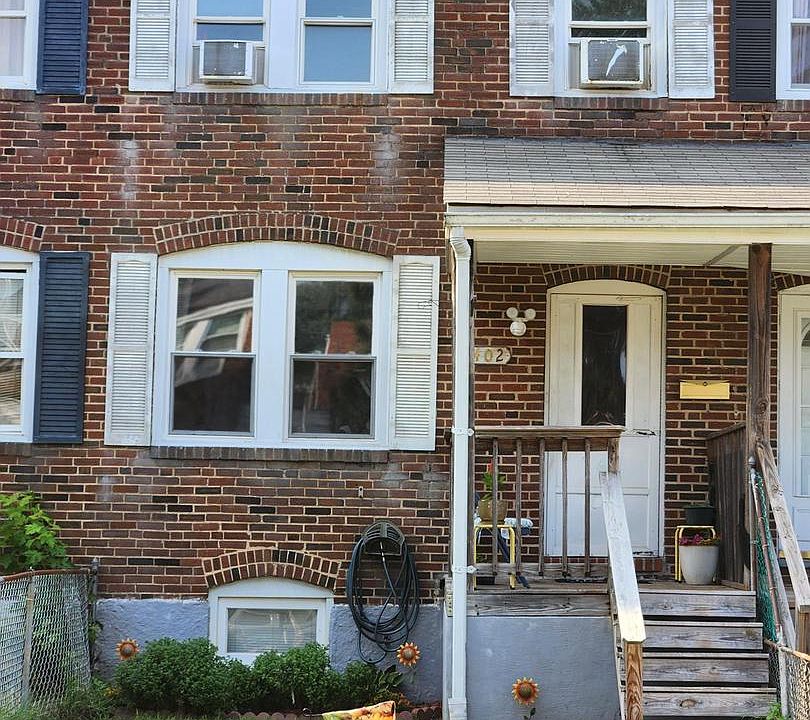 1st image of 402 Old Riverside Rd