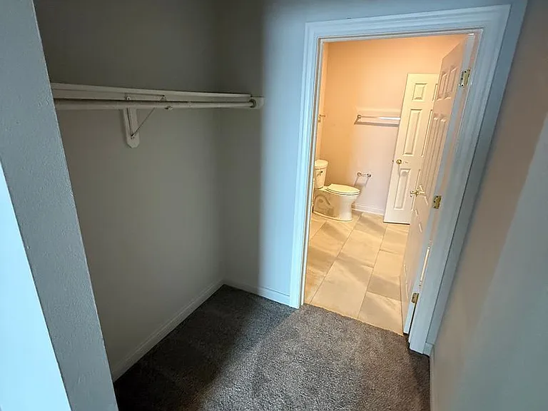 Uptown Brass Apartments — Photo 15