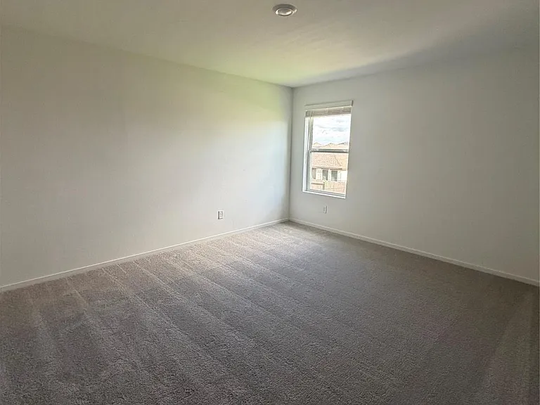 10418 Birds Nest Dr — Photo 9