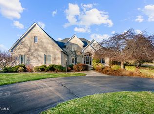 29099 Belmont Farm Rd, Perrysburg, OH 43551