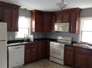 37 Monroe St, Keyport, NJ 07735