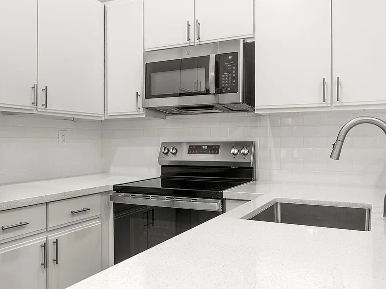 Redwood Creek Villas — Photo 30