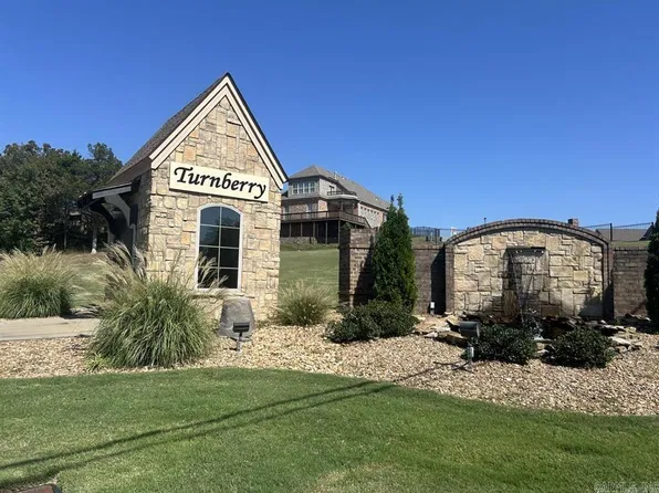 1055 Turnberry Dr, Conway, AR 72034