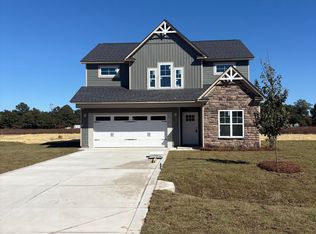 1522 Eastbay Dr, Fayetteville, NC 28312