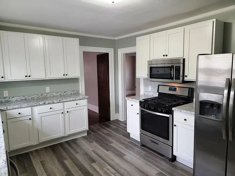721 Union Ave SE — Photo 5
