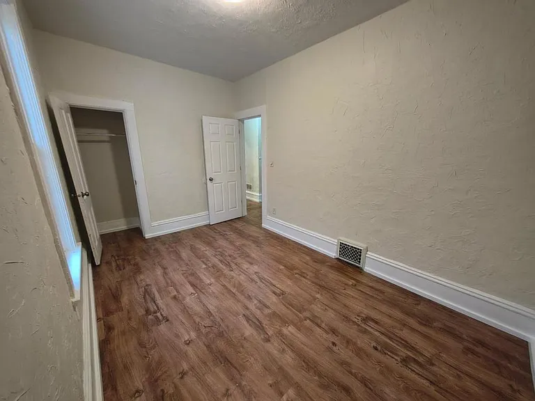 1114 Cumming Ave — Photo 9