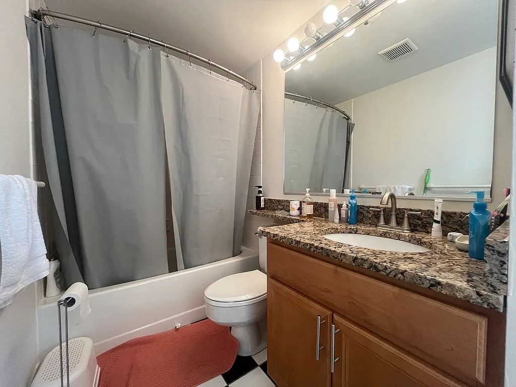 1 bed, 999 sqft, $2,700 — Photo 2