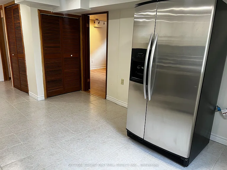 126 Rangoon Rd #BASEMENT — Photo 11