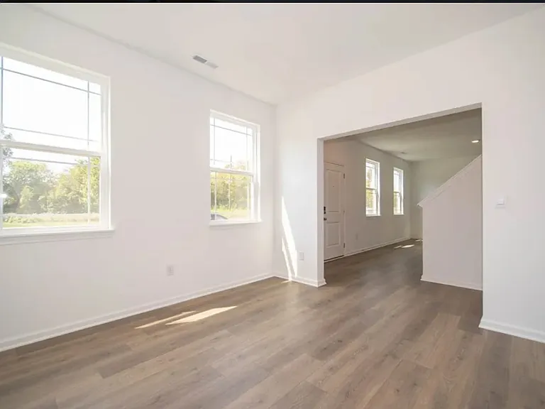 6213 Rhinecliff Dr — Photo 13
