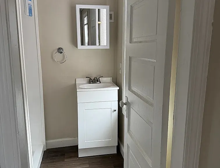 130 Central St #5 — Photo 9