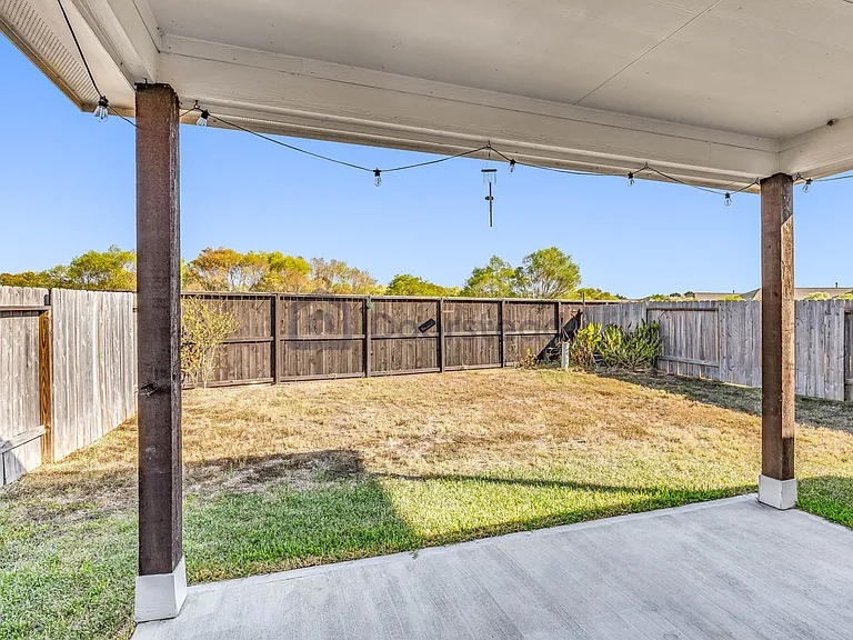 24014 Farmstead Dr — Photo 42