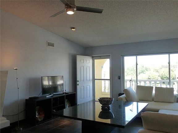 3rd image of 2223 Philippine Dr APT 43