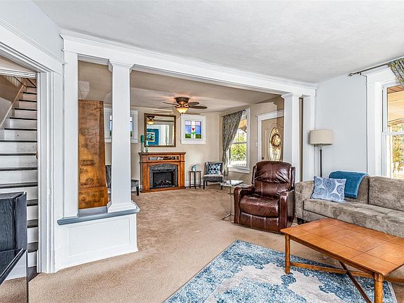 5th image of 7447 Lyndover Pl