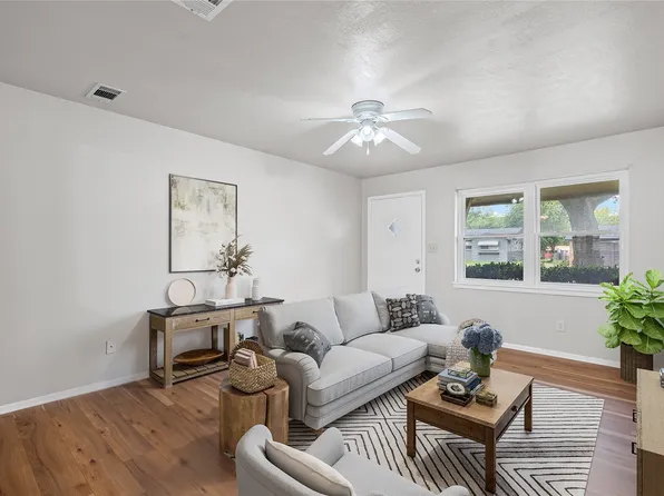 316 Thompson Dr, Saginaw, TX 76179