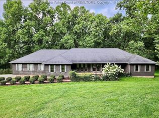 36 Thoroughbred Rd, Scott Depot, WV 25560