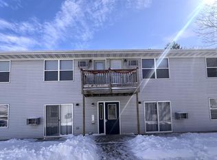 1175 Stuart St, Green Bay, WI 54301