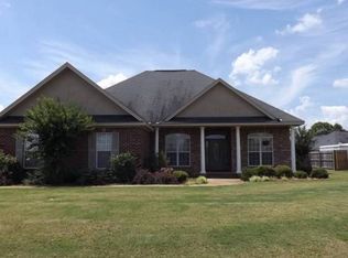 110 Melissa Robyn Rd, Deatsville, AL 36022