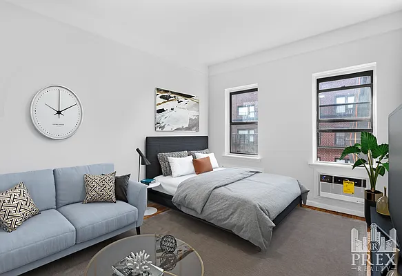Bedroom, photo 1