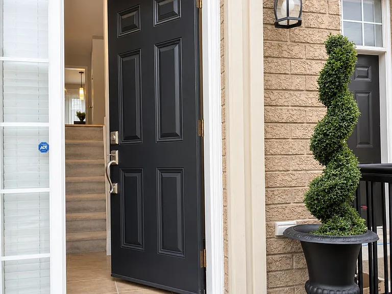 2280 Baronwood Dr #32 — Photo 2