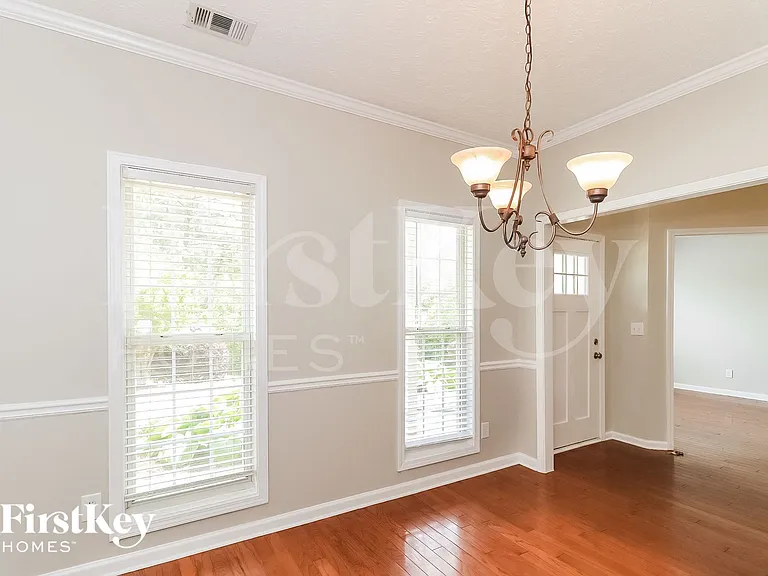 6325 Wilmington Way — Photo 4