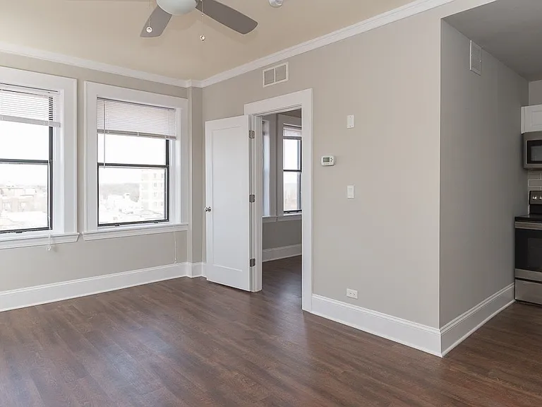 817 W Lakeside Pl #107 — Photo 7