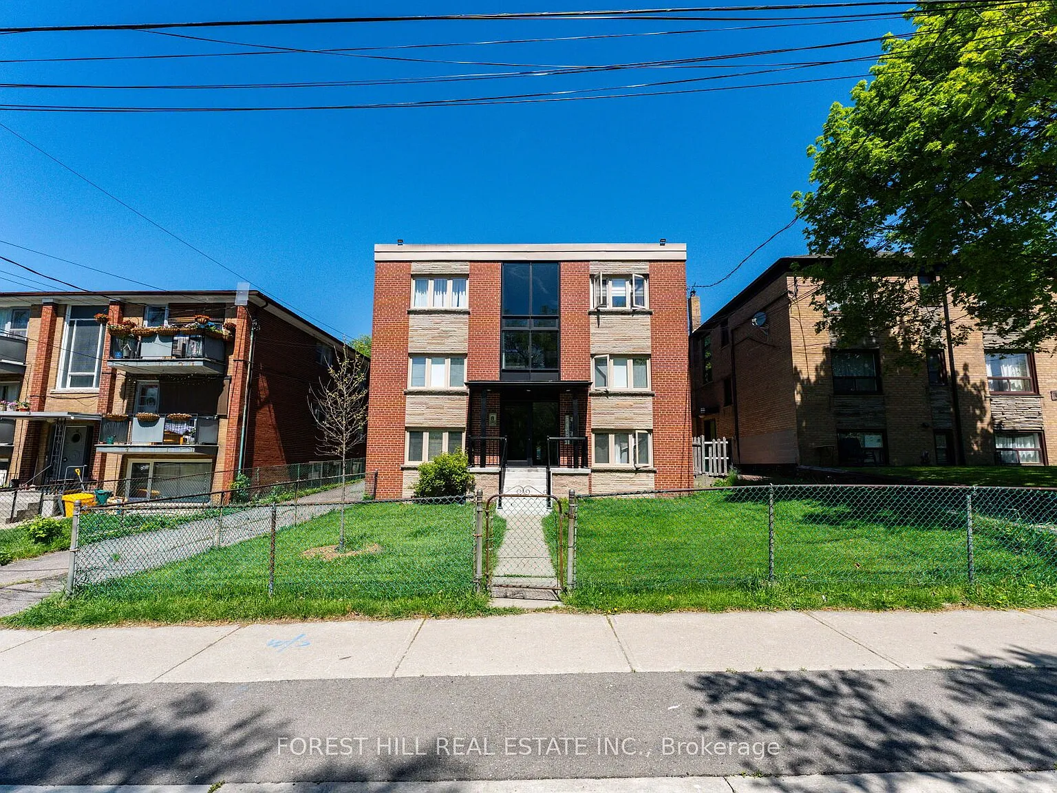 2 bed, $2,450 — Photo 1