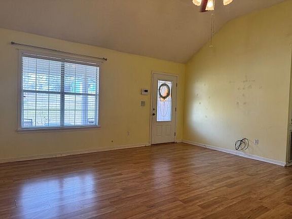 4th image of 115 Larry Webb St