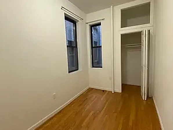 221 East 32nd Street image 5 of 6