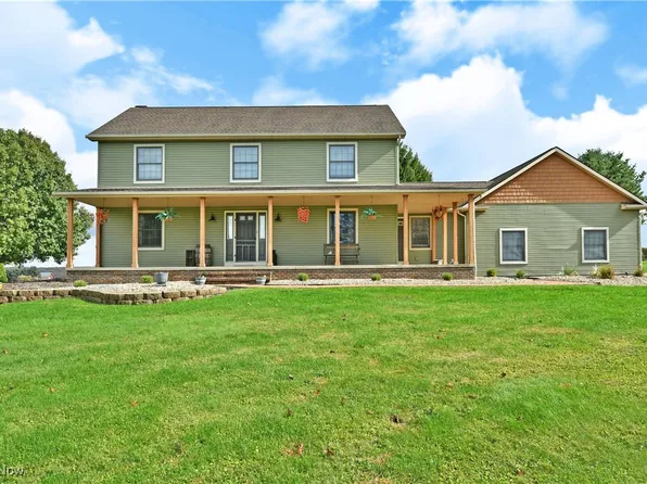 2486 Waynewood Dr NE, Fowler, OH 44418