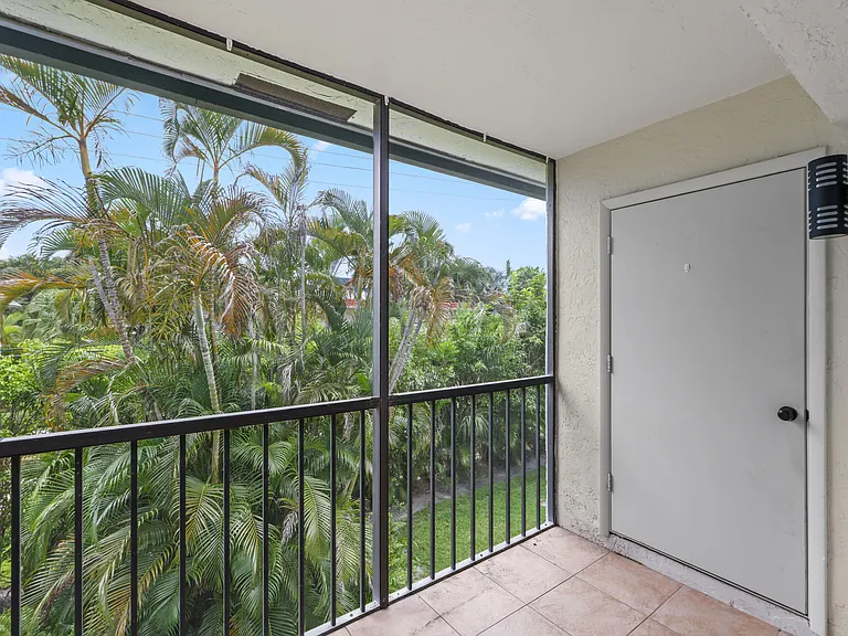 3275 Frederick Blvd #17U — Photo 9