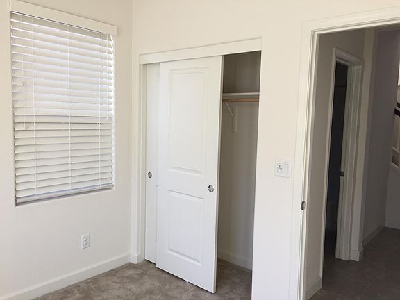 4th image of 493 E Marcello Ave