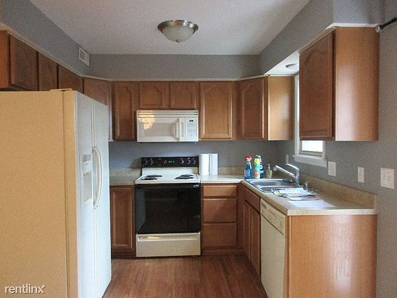 3rd image of 4794 Merrifield Pl
