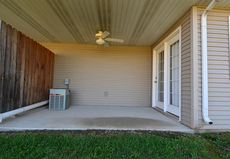 06 Back Porch_1_10172016