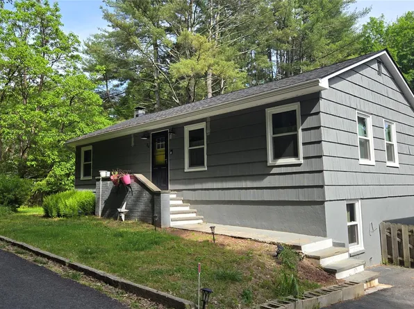 24 Andrew Paye Rd, Pond Eddy, NY 12770