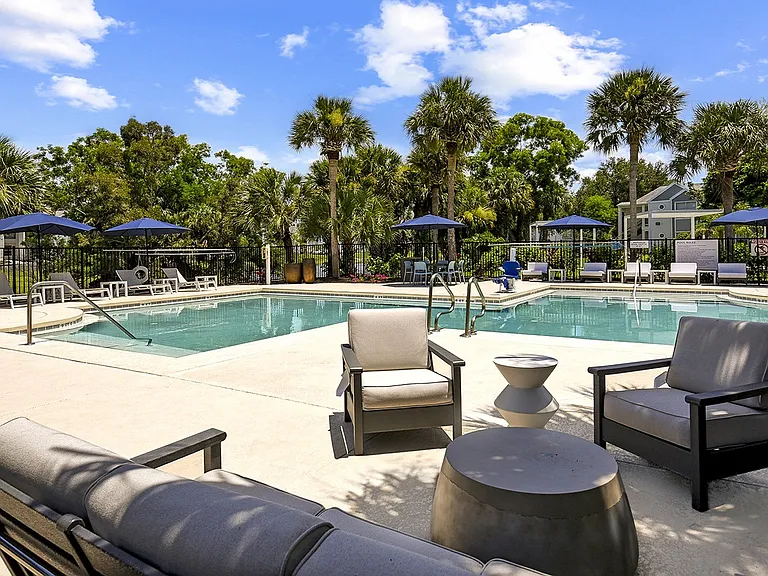 The Lucille Apartments — Photo 4