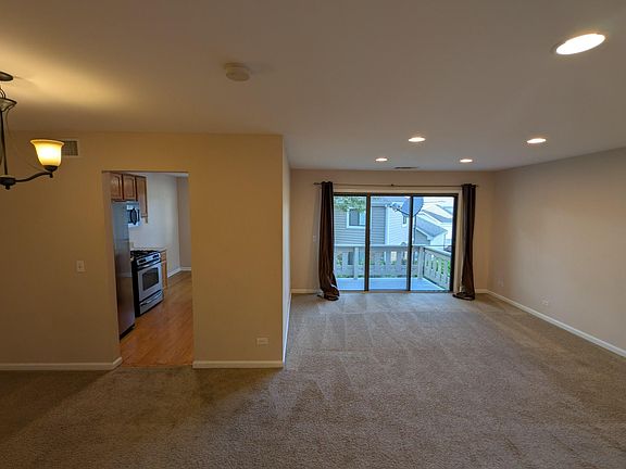 4th image of 300 Pembridge Ln #2-D