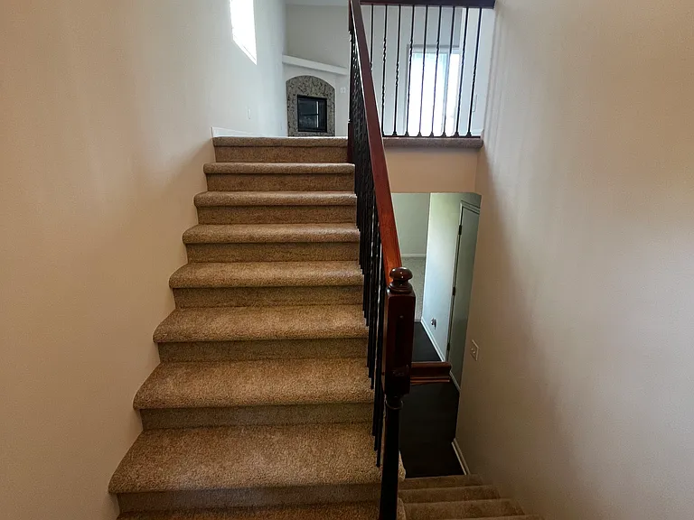 16210 Camden Ave — Photo 4