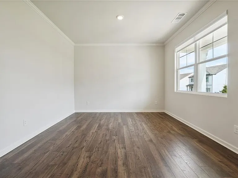 100 Fernbrook Trl — Photo 4