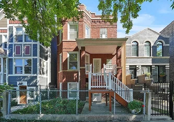 1st image of 2943 N Fairfield Ave #1