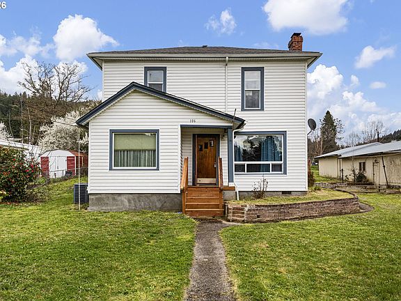 3rd image of 106 S Main St