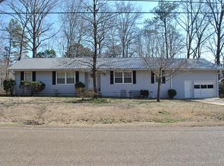 709 Hilton Rd, Anniston, AL 36207