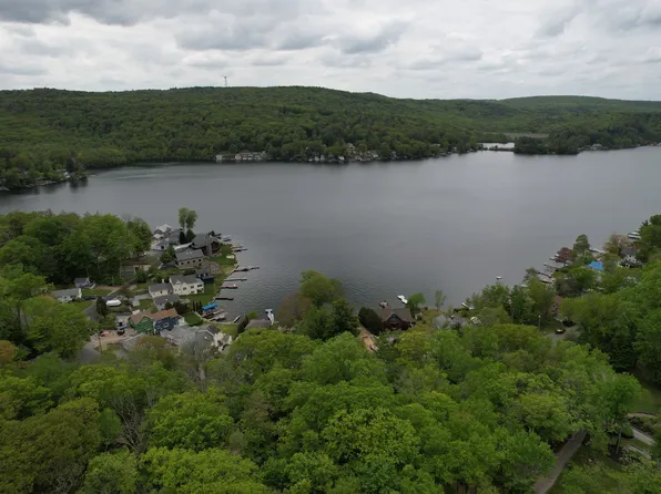 638 & 640 Jewel Rd, Winchester, CT 06098