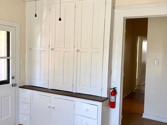 Custom kitchen cupboards